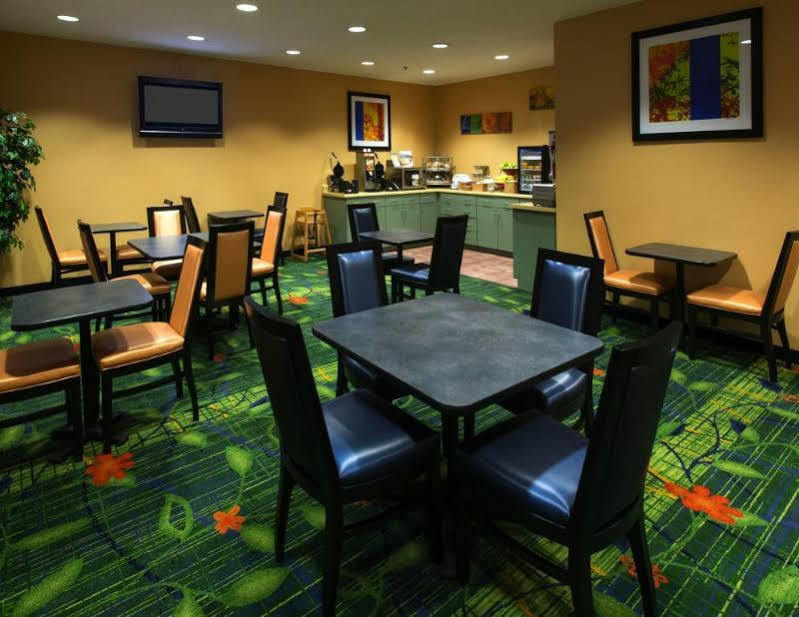 Fairfield Inn Tuscaloosa Buitenkant foto